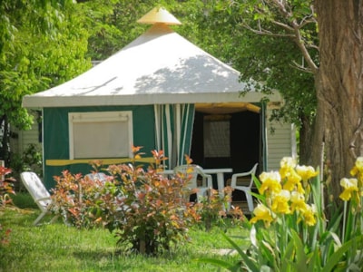 Trapper tent 2 bedrooms (without toilet blocks)