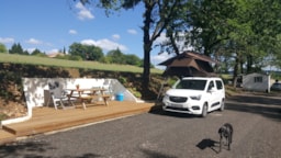 Pitch - Premium Pitch: Wooden Terrace, Picnic Table And Private Sanitary Facilities - Camping Nature Le Valenty