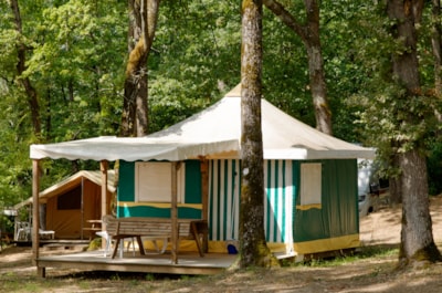 Trapper tent 2 bedrooms (without toilet blocks)