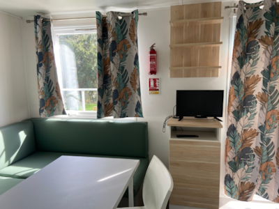 COTTAGE NATURE — 4
