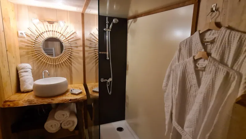 Cabane & Spa Le Cap Nord