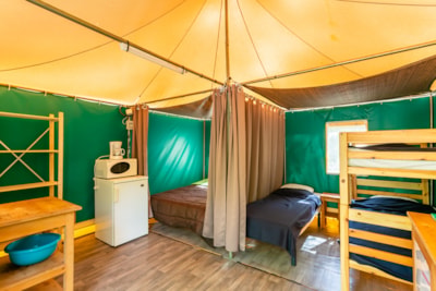 Canvas bungalow — 2