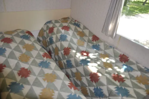 Accommodation - Mobile-Home Chèvrefeuille - Without Toilet Blocks - image n°6 - Camping Le Moulin