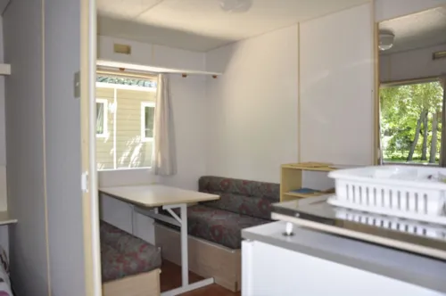 Accommodation - Mobile-Home Chèvrefeuille - Without Toilet Blocks - image n°4 - Camping Le Moulin