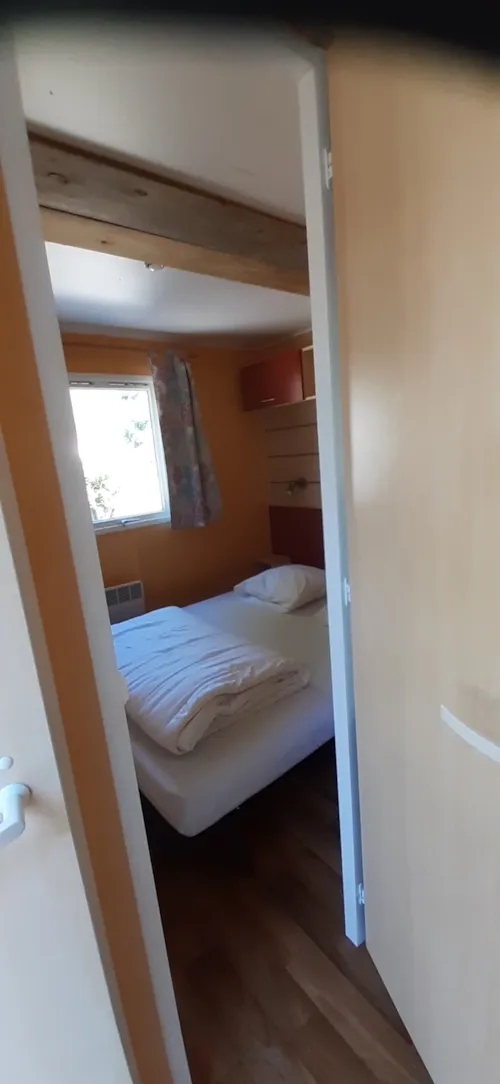 Accommodation - Mobile Home + Half-Covered Terrace - image n°6 - Camping Le Moulin