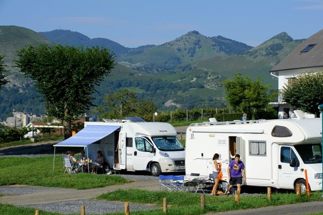 Emplacement spécial camping car et vans