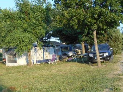 Pitch - Pitch Package (100M²) - image n°6 - Camping Le Bardou