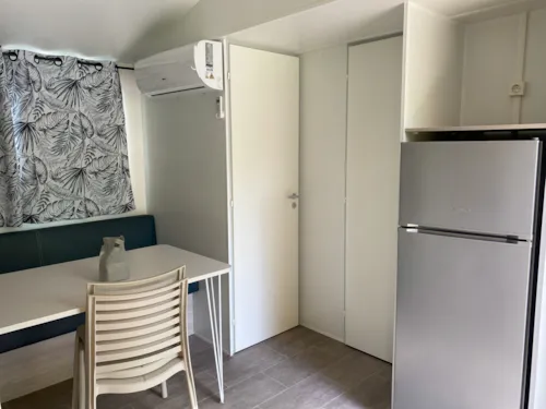 Mietunterkunft - Mobilheim - 2 Schlafzimmer Mit Klimaanlage Nesasio - image n°3 - Camping Le Bardou