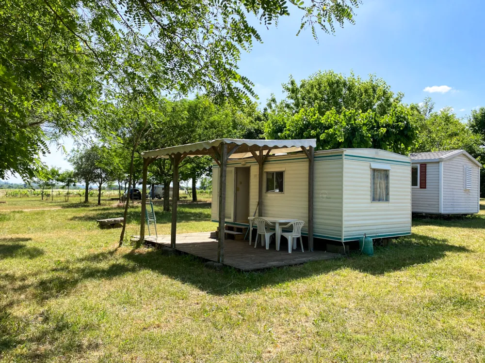 Location - Mobil Home 2 Chambres - Sans Sanitaires - Camping Le Bardou