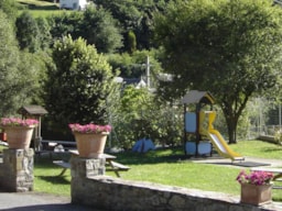 Camping Les Cascades - image n°21 - Roulottes