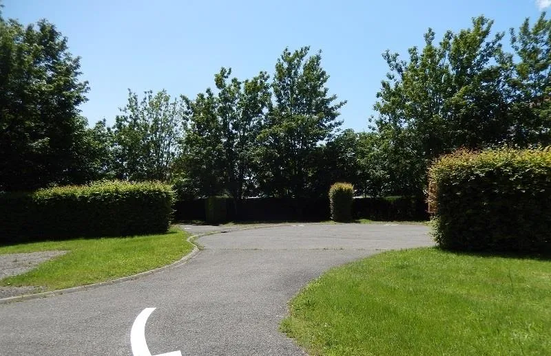 Stellplatz - Stellplatz + Strom - Camping Les Genêts