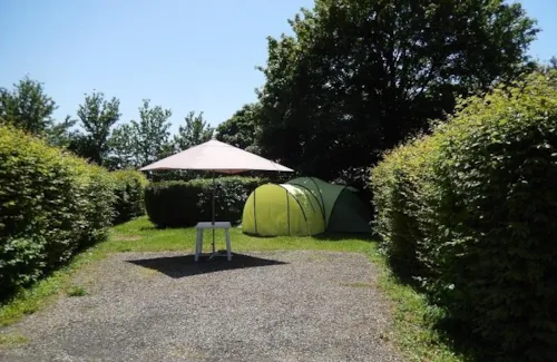 Emplacement - Emplacement Avec Électricité - image n°4 - Camping Les Genêts