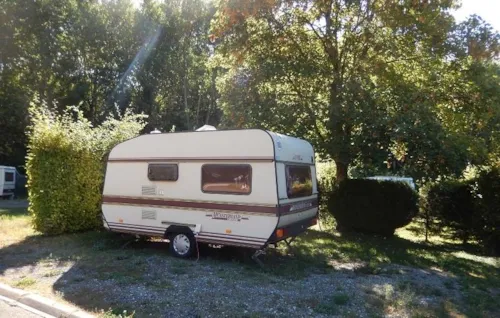 Location - Caravane - image n°1 - Camping Les Genêts
