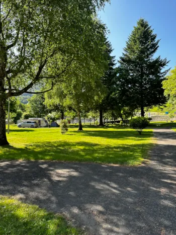 Stellplatz - Stellplatz Zelt & Wohnwagen – Mit Stromanschluss - Camping LE HOUNTA