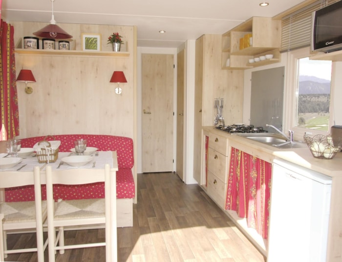 Roulotte Tout Confort - 2 Chambres - Esprit Cosy - Kitchenette, Salle De Bain Et Toilettes