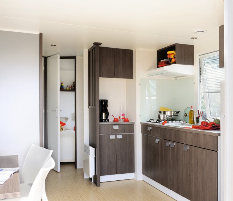 Mobilheim KOMFORTABEL /2 Schlafzimmer + großer Kühlschrank mit Gefrierfach