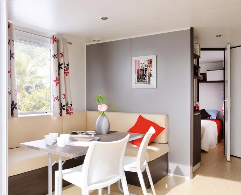 Mobil-Home Gamme Confort /2 Chambres + Terrasse + Grand Frigo Congélateur