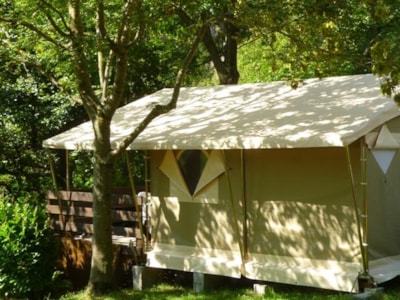 Canvas bungalow 20 m² / 2 bedrooms - without toilet blocks — 1