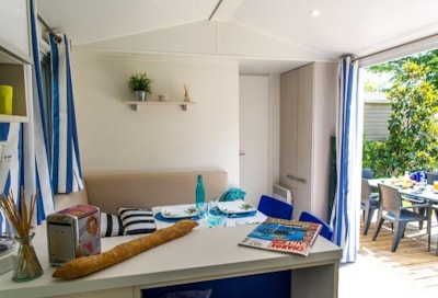 Air-conditioned mobile home for 4 people — 2