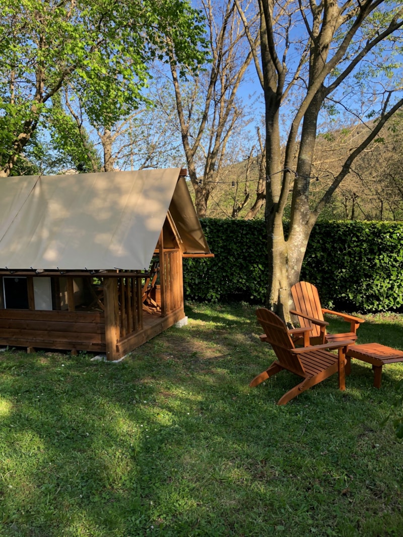 the little hut
