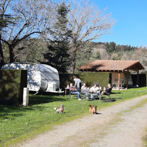 Stellplatz - 20 Terrassenplätze, Einzeln - image n°4 - Camping Le Soleillant