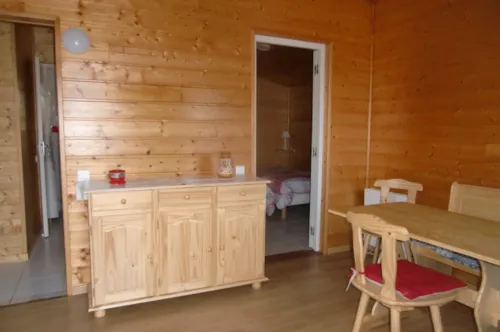 Mietunterkunft - Chalet "Le Chataîgnier" 2 Zimmer Mit Sanitäranlagen - image n°2 - Camping Le Soleillant