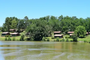 Village Vacances Camping Du Lac - Ucamping