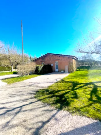 Mietunterkunft - Studio Mit Terrasse - Camping Le Casties