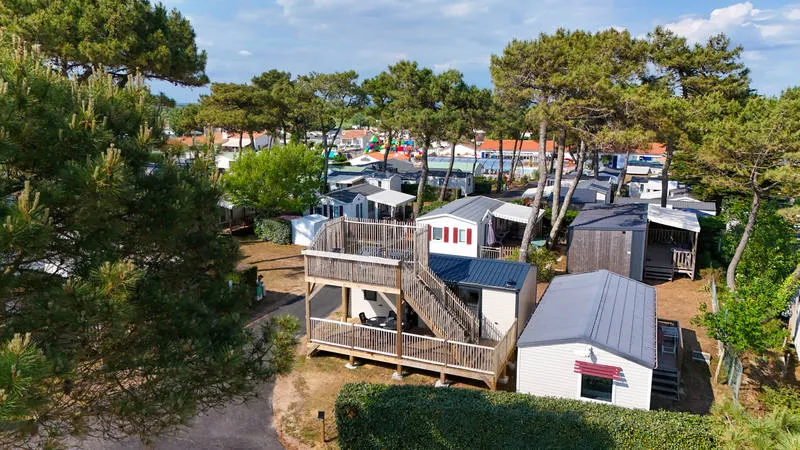 Location - Mobile Home Hirondelle Toit Terrasse - Camping LES VIOLETTES