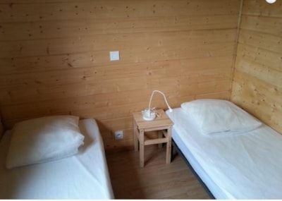 Chalet Comfort 35m² 2 bedrooms - air-conditioning + TV + sheltered terrace