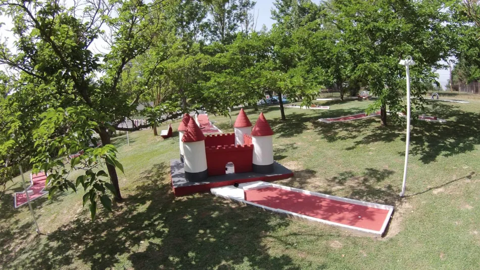 Flower Camping Du Lac De Thésauque