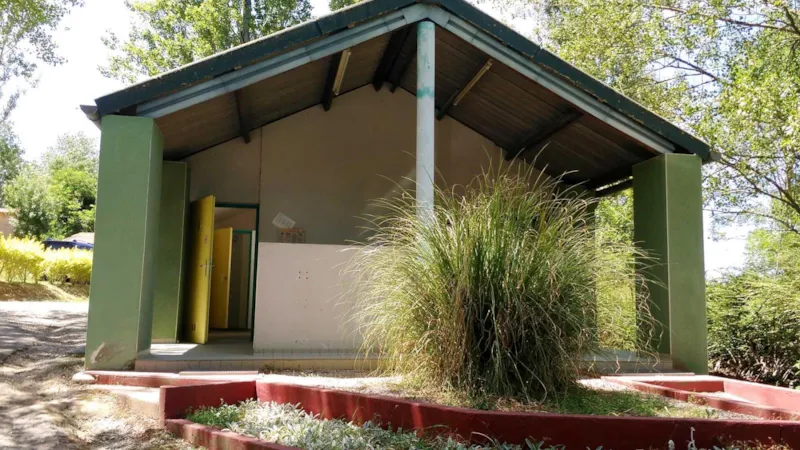 Forfait Confort (1 Tente, Caravane Ou Camping-Car / 1 Voiture / Électricité 6A)