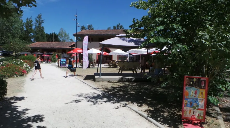Flower Camping Du Lac De Thésauque