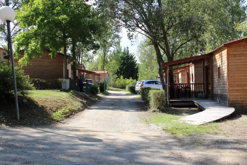 Chalet Confort 35M² 1 Chambre - Climatisation + Tv + Terrasse Couverte Pmr