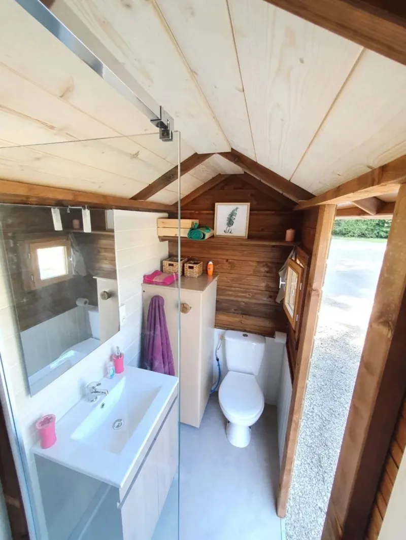 Forfait Freecamp Guinguette (Avec Coin Cuisine Et Sanitaires Privés + Terrasse Couverte)