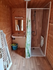 Chalet Confort 35m² 1 bedroom - air-co +TV + terrace - adapted to the people with reduced mobility