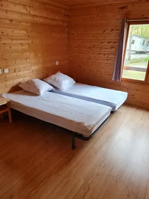 Chalet Confort 35M² 1 Chambre - Climatisation + Tv + Terrasse Couverte Pmr