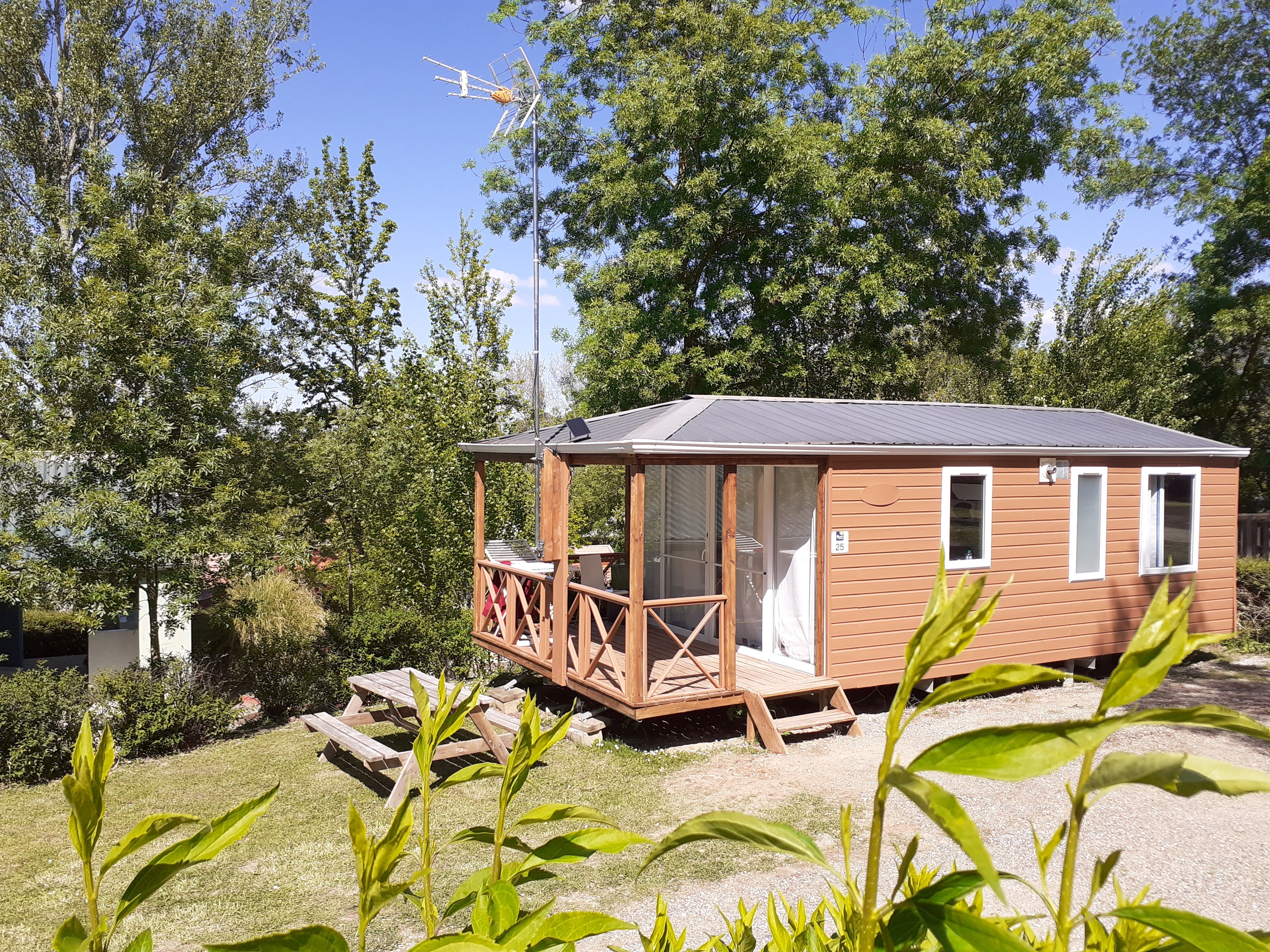 Location - Mobil Home Standard 28M² 2 Chambres - Climatisation + Tv + Terrasse - Camping du Lac de la Thésauque