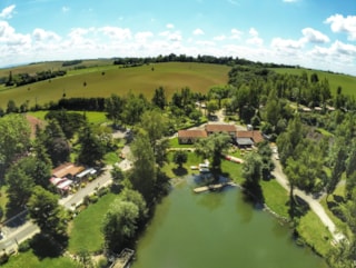  Flower-Camping-du-Lac-de-Thesauque Montgeard Occitanie France