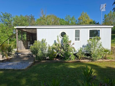 Mobile-home Confort 33m² 2 bedrooms + air-conditioning + TV + Dishwasher + sheltered terrace