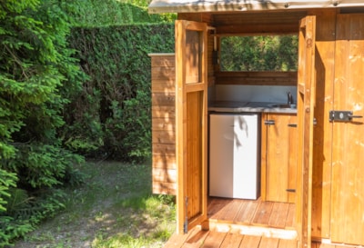Premium pitch with individual sanitary facilities