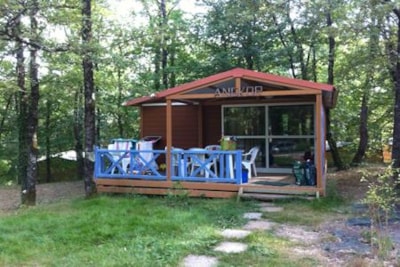 Chalet Moréa 25m² with terrace and aircon