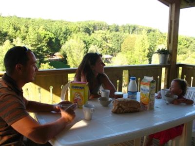 Chalet Charlay in wood with terrace - 35 m² with aircon