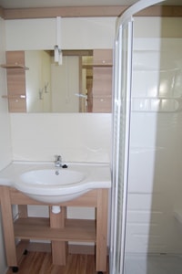 Chalet Moréa 25m² with terrace and aircon