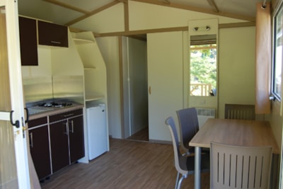 Chalet Moréa 25m² with terrace and aircon