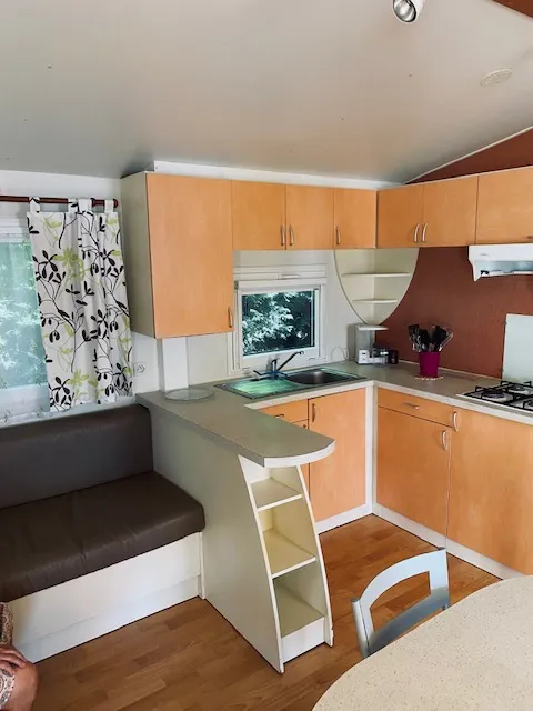 H 07 Mobilhome Clim  2 Ch Grande Terrasse