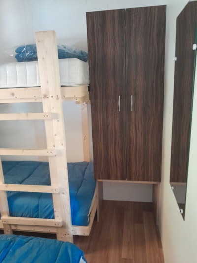 H09 MOBIL HOME with air conditioning - 2 bedrooms - large terrace
