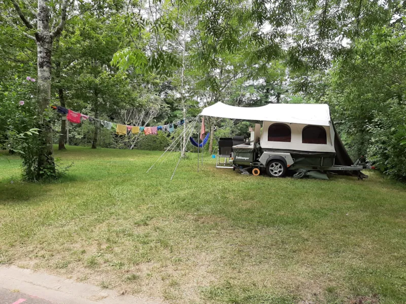 Emplacement : Tente + Vélo