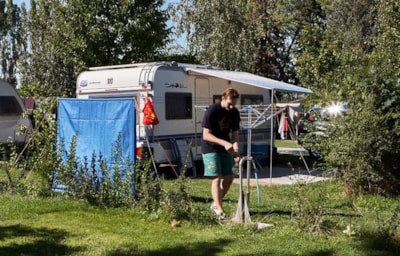 Comfort Pitch 100m² - electricity 6A and Water point