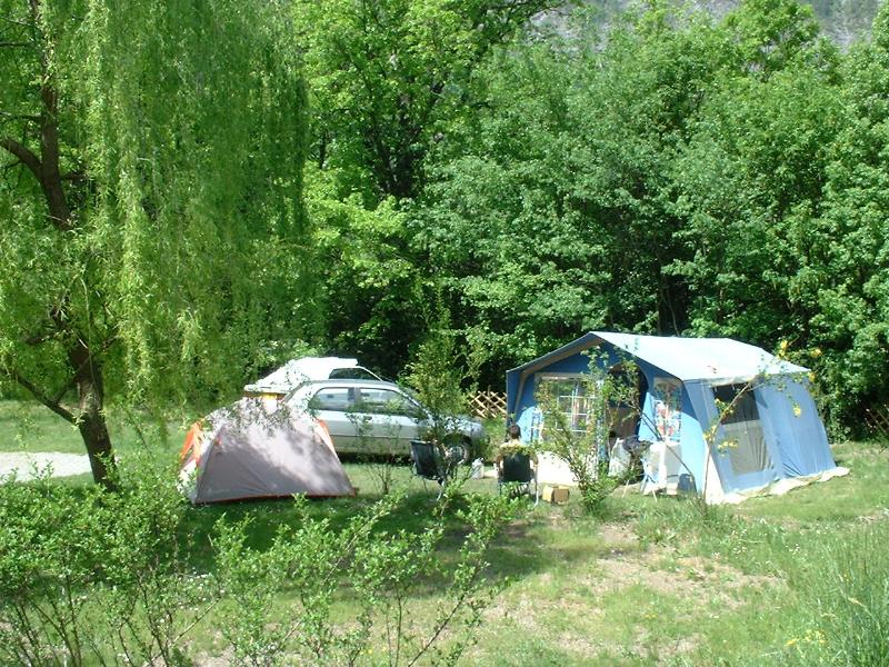 EMPLACEMENT TYPE A (caravane/camping-car/grande tente)